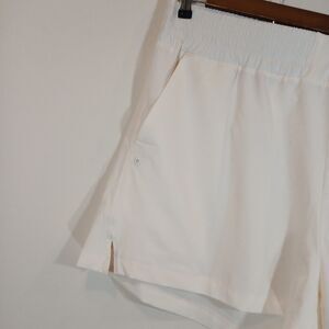 StretchTech Women's Plus Size Athletic Shorts size 3X 3 pockets with vent Summer